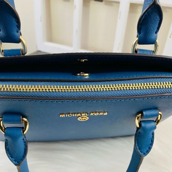 Michael Kors Cindy Large Dome Satchel - Picture 7 of 13
